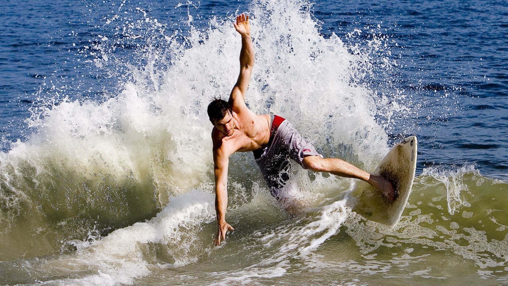 铁血封锁！马克西化身防守铁闸，热火强势碾压公牛