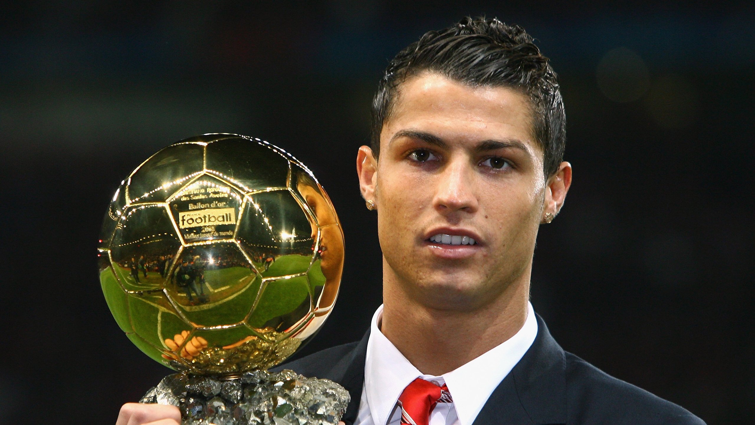 那不勒斯横扫国际米兰，梅西惊艳四座，一场颠覆意甲格局的传奇之夜