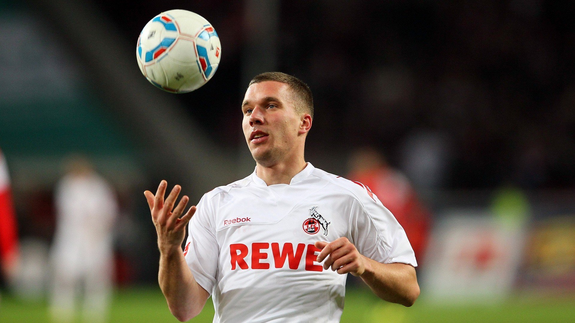 波尔一锤定音，英格兰横扫瑞典点燃温布利之夜